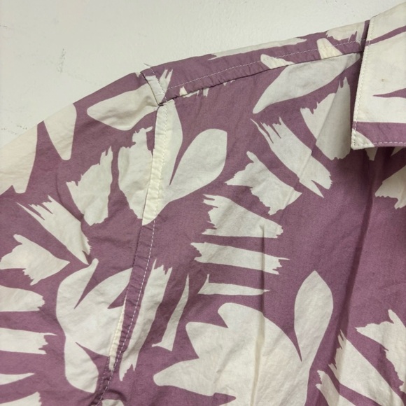 The Stronghold Floral Button Down Shirt - Picture 3 of 11